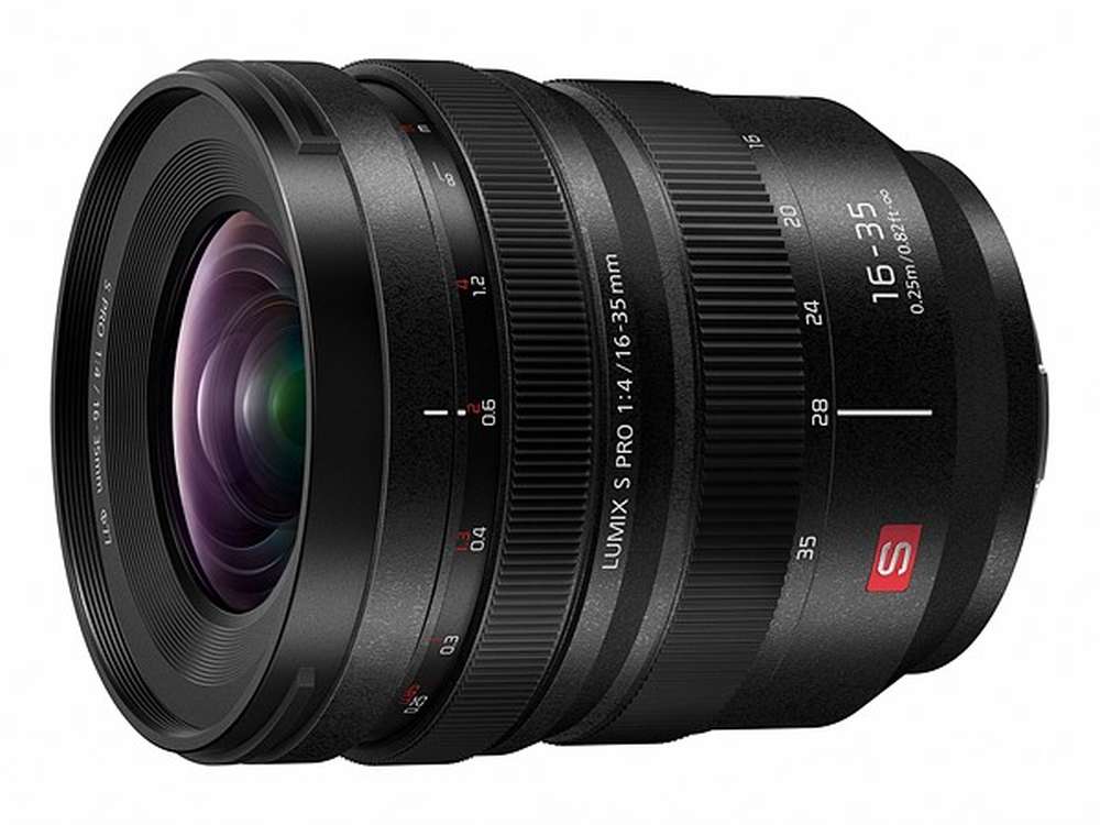 Panasonic Lumix S PRO 16-35mm f/4 & 70-200mm f/2.8 Lenses for L-mount