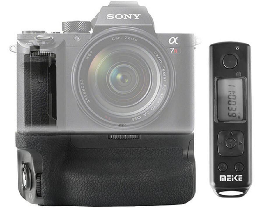 Two New Grips For Sony A7 & A9 Cameras